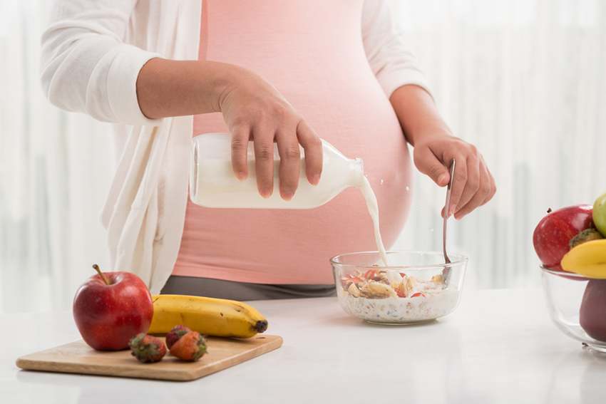 Mẹ bầu uống sữa như thế nào?