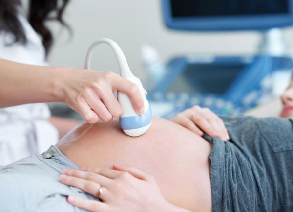 Các mốc khám chẩn đoán sàng lọc dị tật thai nhi bố mẹ cần lưu ý