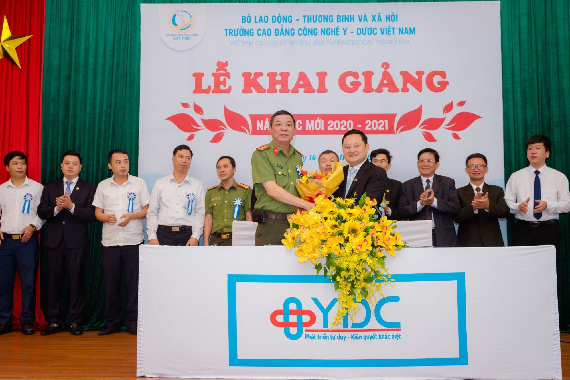 Thắp sáng ước mơ ngành Y: Tuyển sinh Cao đẳng Y sĩ đa khoa 2024 - 2025Tin tức xã hội