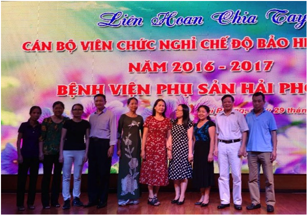 Liên hoan chia tay CBVC nghỉ chế độ BHXH