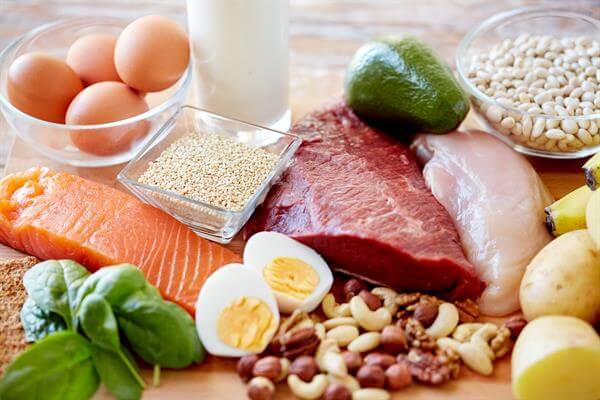 Sau sinh mẹ nên ăn gì để sữa về nhiều?